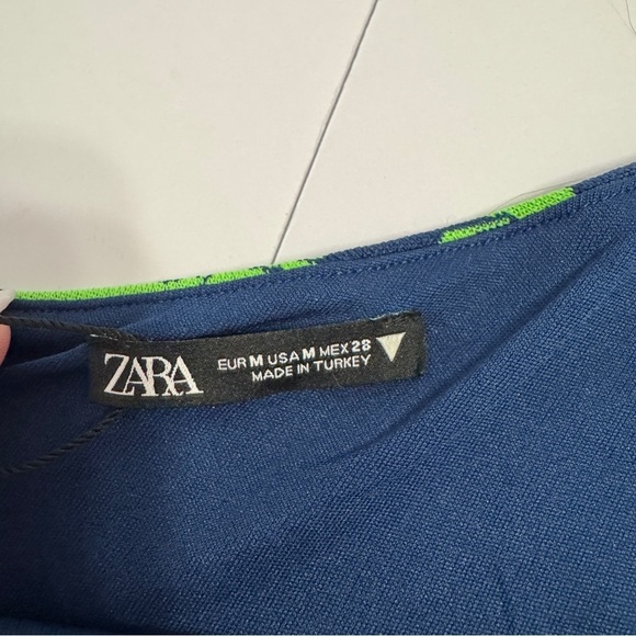 ZARA One Shoulder Crop Top M Green Navy Floral Tropical Knit Stretch NWOT - Picture 3 of 10